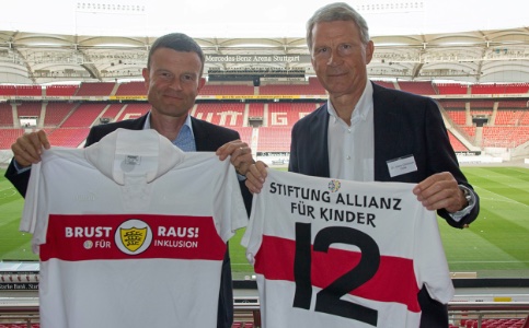 Jochen Röttgermann, Vorstand Marketing und Vertrieb VfB Stuttgart und Stiftungsvorstand Hans-Christoph Dölle