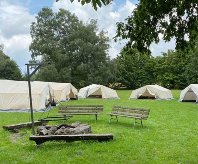 Stiftung Allianz für Kinder unterstützt Hochwasser-Camp für Kinder und Jugendliche am Laacher See (Rheinland-Pfalz)
